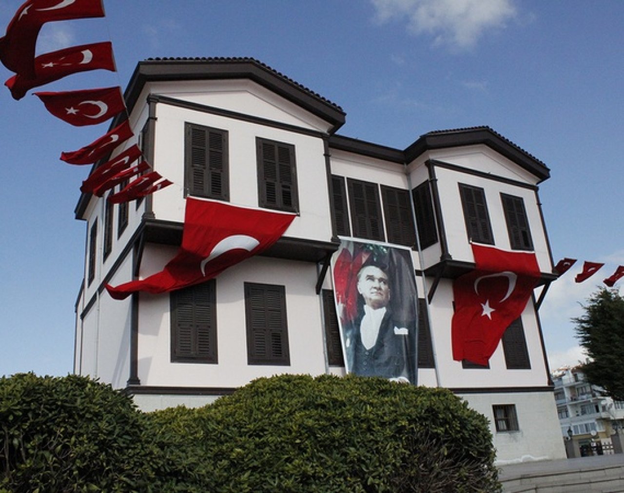 Atatürk Evi ve Müzesi