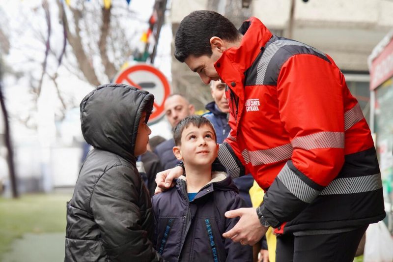 “MAHALLE HİZMET SEFERBERLİĞİ” KIŞ ÇALIŞMALARI İLE HIZ KESMEDEN DEVAM EDİYOR